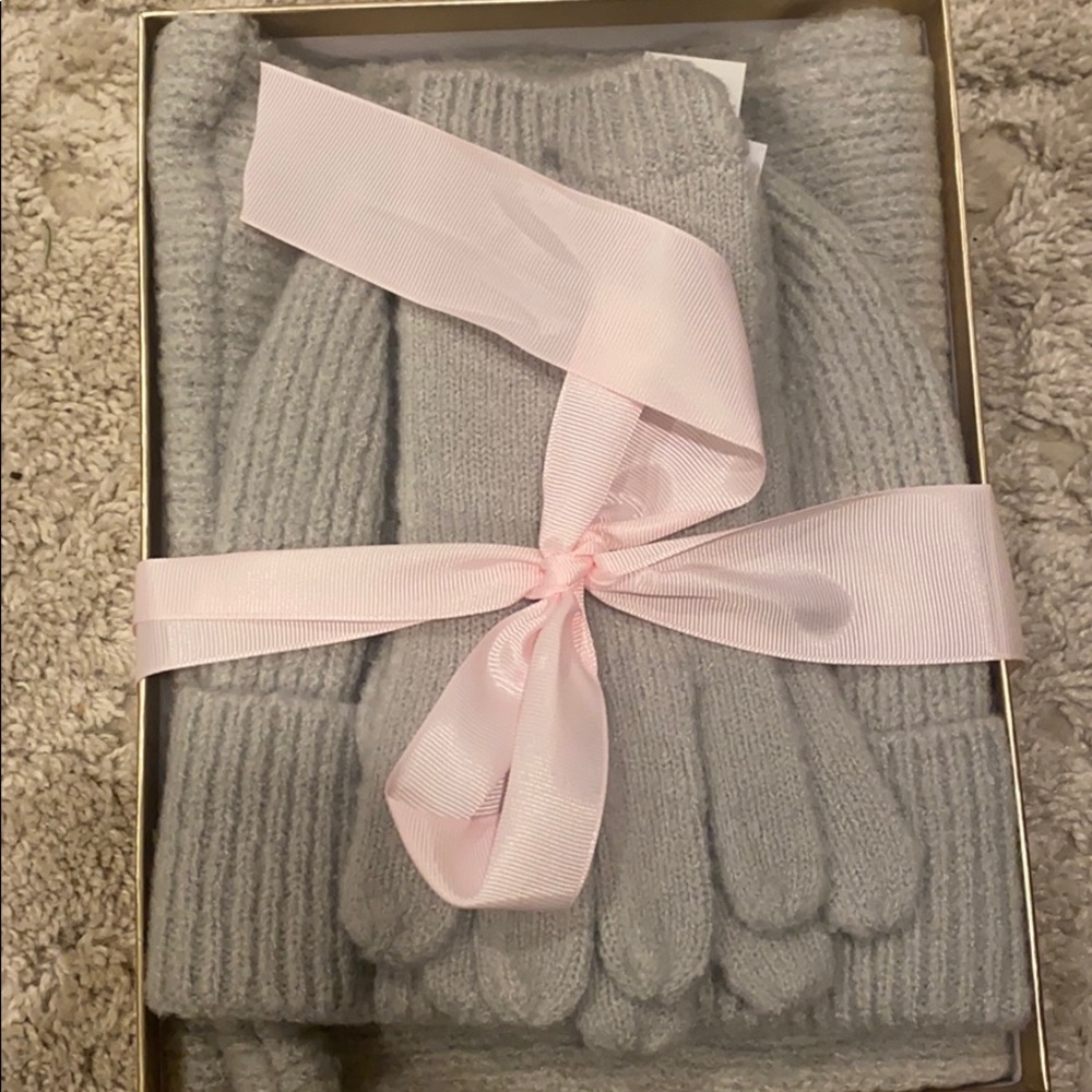 BCBG generation loop scarf, glove, hat set